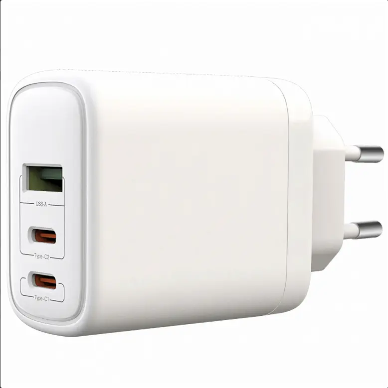 Blue Power 65W Snellader met USB-C kabel (1x USB / 2x USB-C) BPCE04