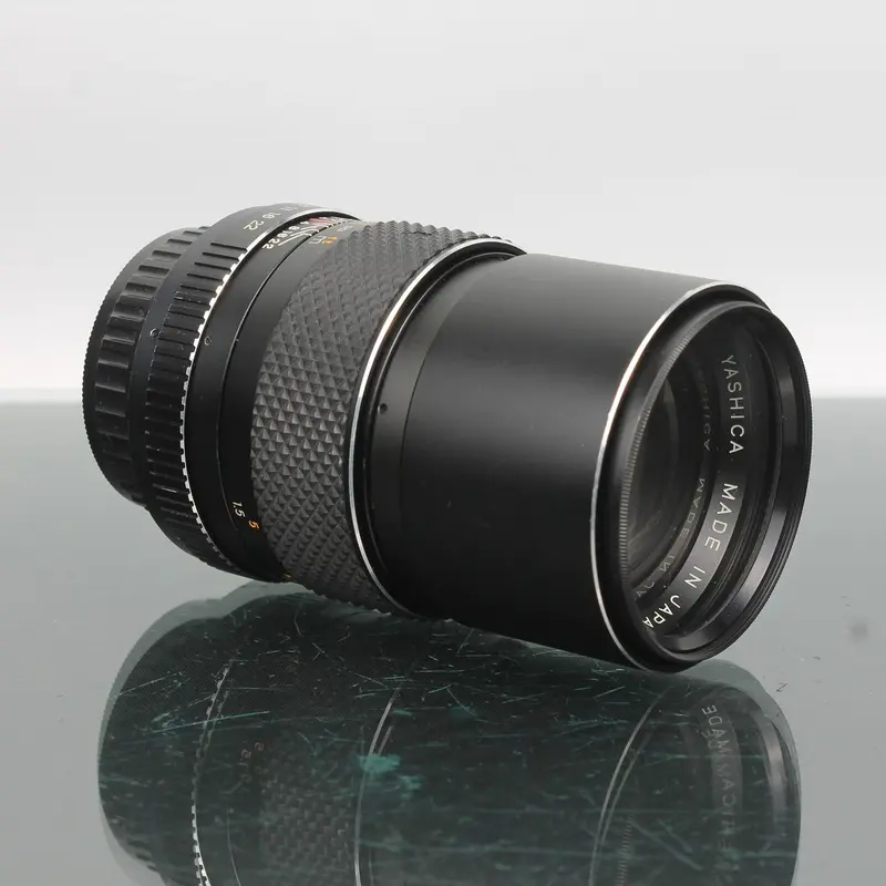Yashica ML 135mm f/2.8 + B+W 55E 010 1x